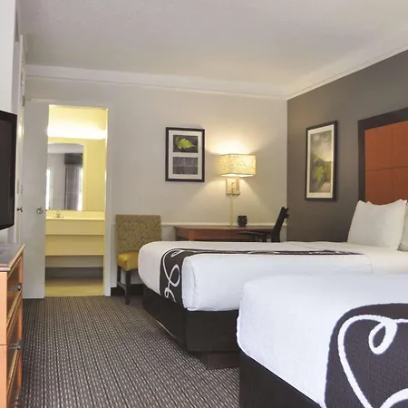 La Quinta Inn By Wyndham Dallas Uptown Esterno foto