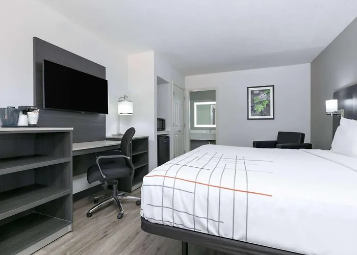 La Quinta Inn By Wyndham Dallas Uptown