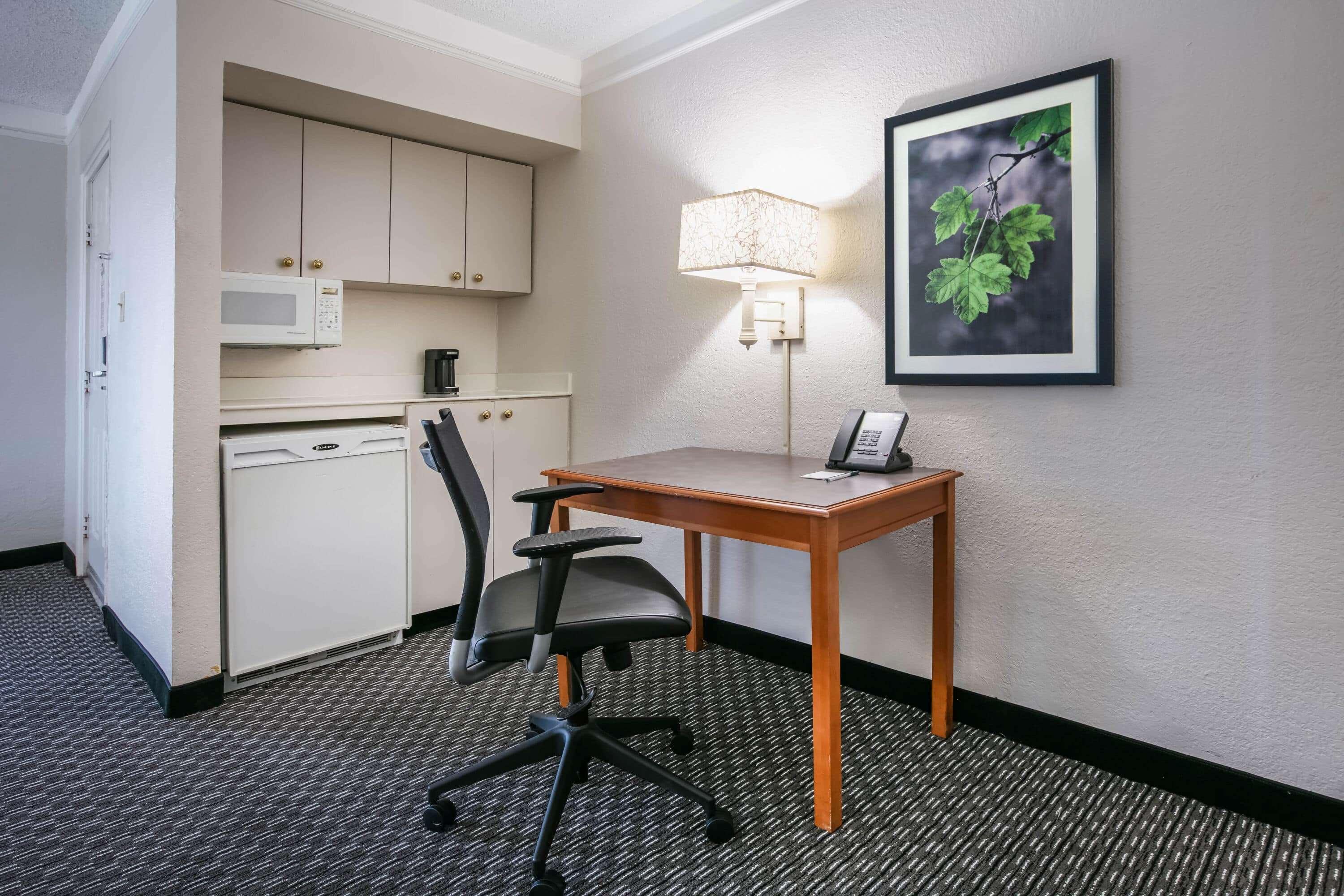 Hotel La Quinta By Wyndham Uptown 3*